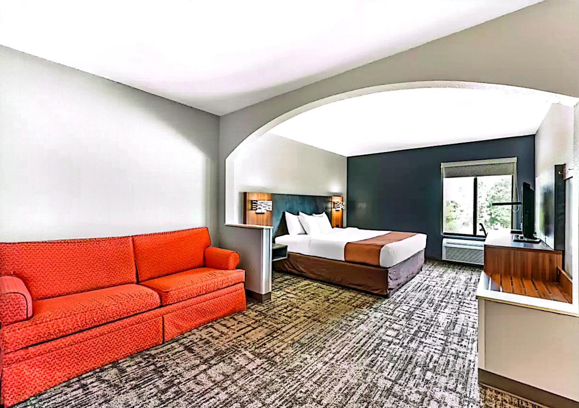 Quality Inn & Suites Manhattan Bagian luar foto